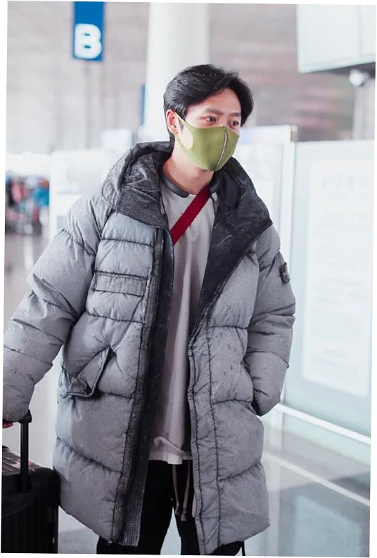 Which Outerwear Actually Beats Sleet and Snow?